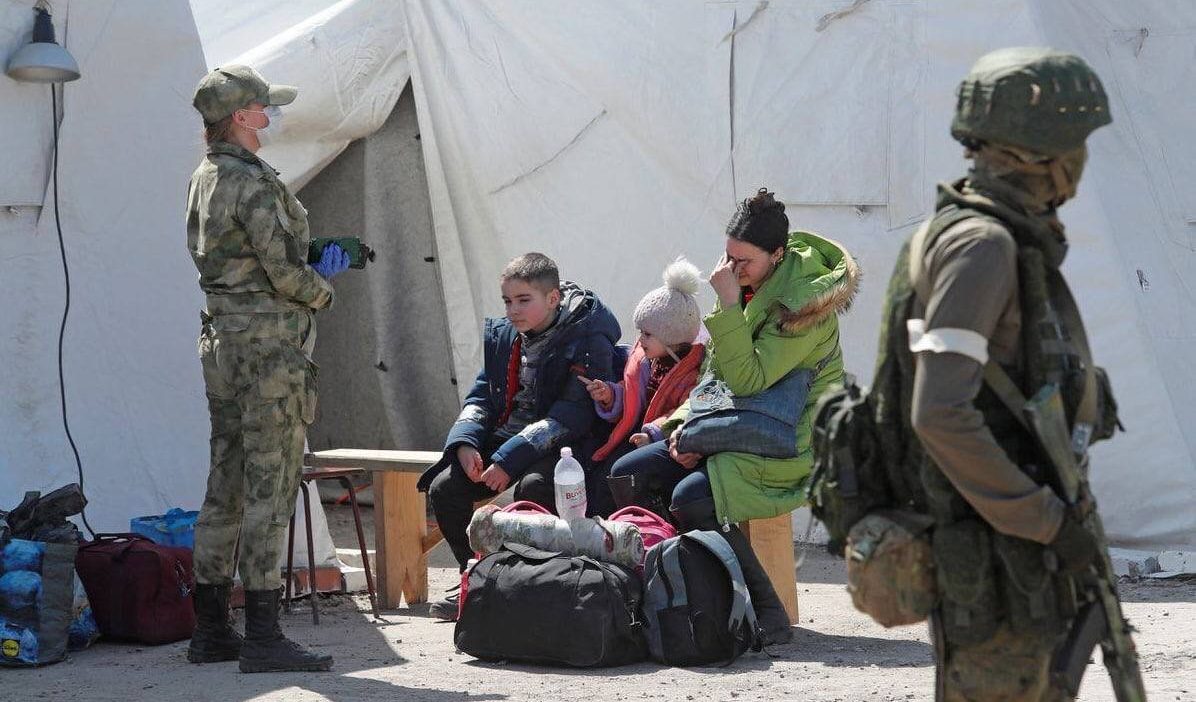 azovstal Mariupol, ripresa l'evacuazione dei civili dall'acciaieria Azovstal: ecco le foto