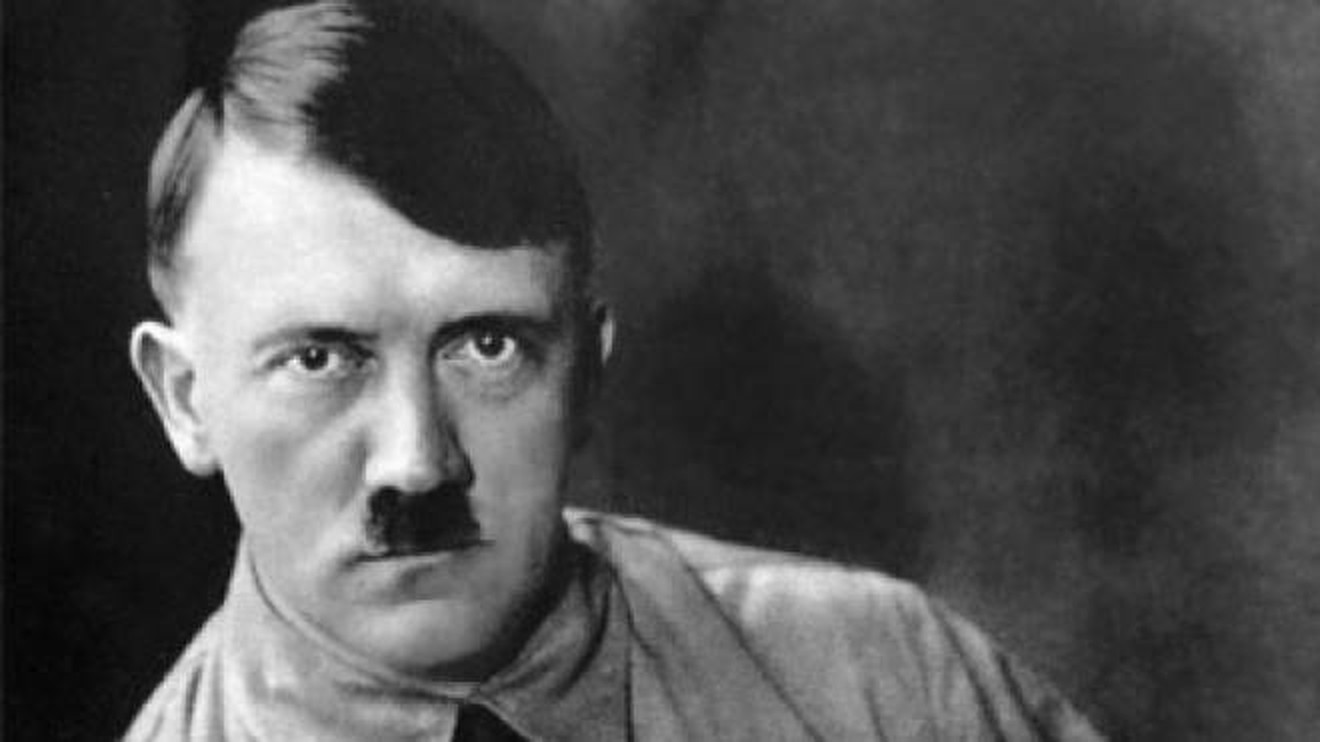 hitler Hitler ebreo, ecco come nasce la fake news. L'origine è dell'avvocato del Fuhrer...
