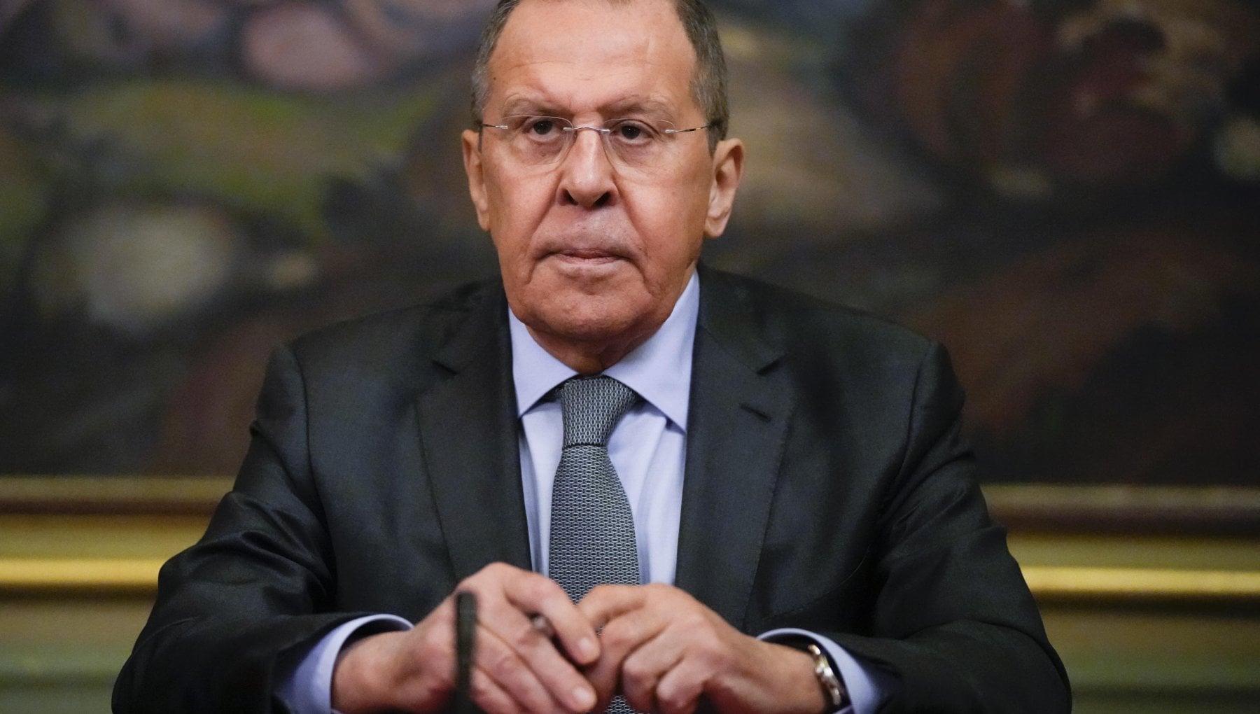 Sergei Lavrov non andrà in Serbia: i paesi confinanti chiudono lo spazio aereo al suo volo