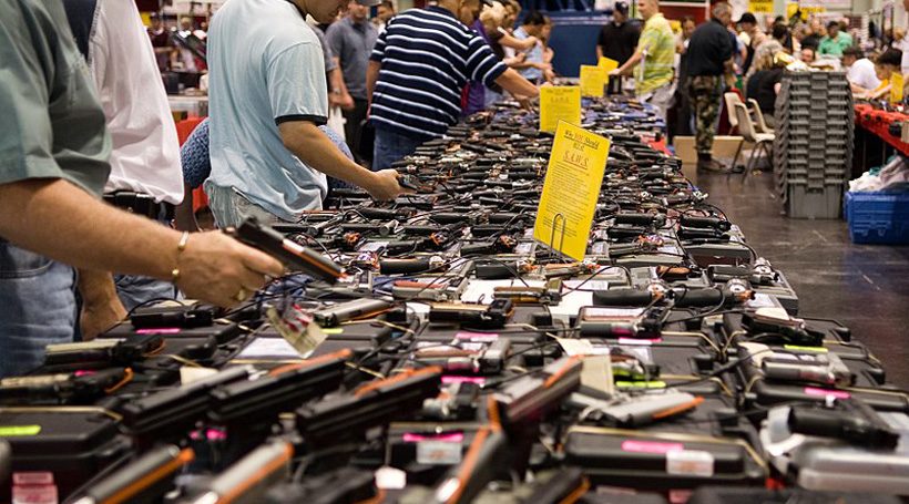 Texas: negli Usa ci sono più armi da fuoco che persone. Ma nessuno ha il reale interesse a cambiare le cose