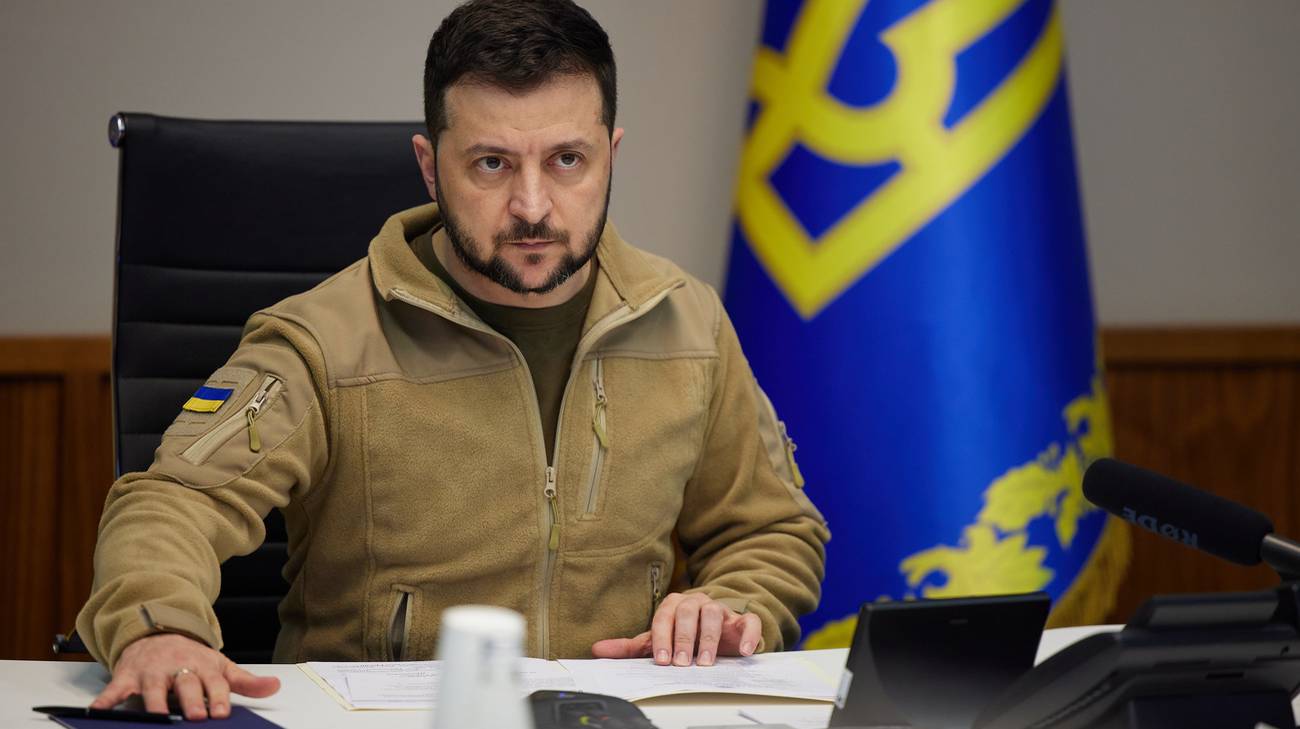 Zelensky replica Biden: "L'Ucraina non è stata ascoltata sulle sanzioni preventive alla Russia"