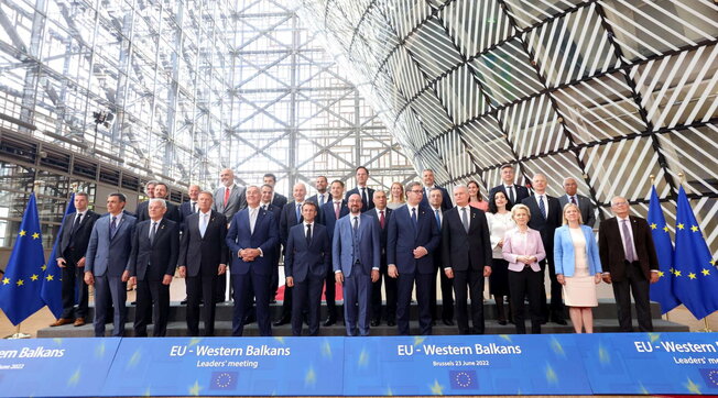 Consiglio europeo dice sì alla candidatura Ue per Ucraina e Moldavia