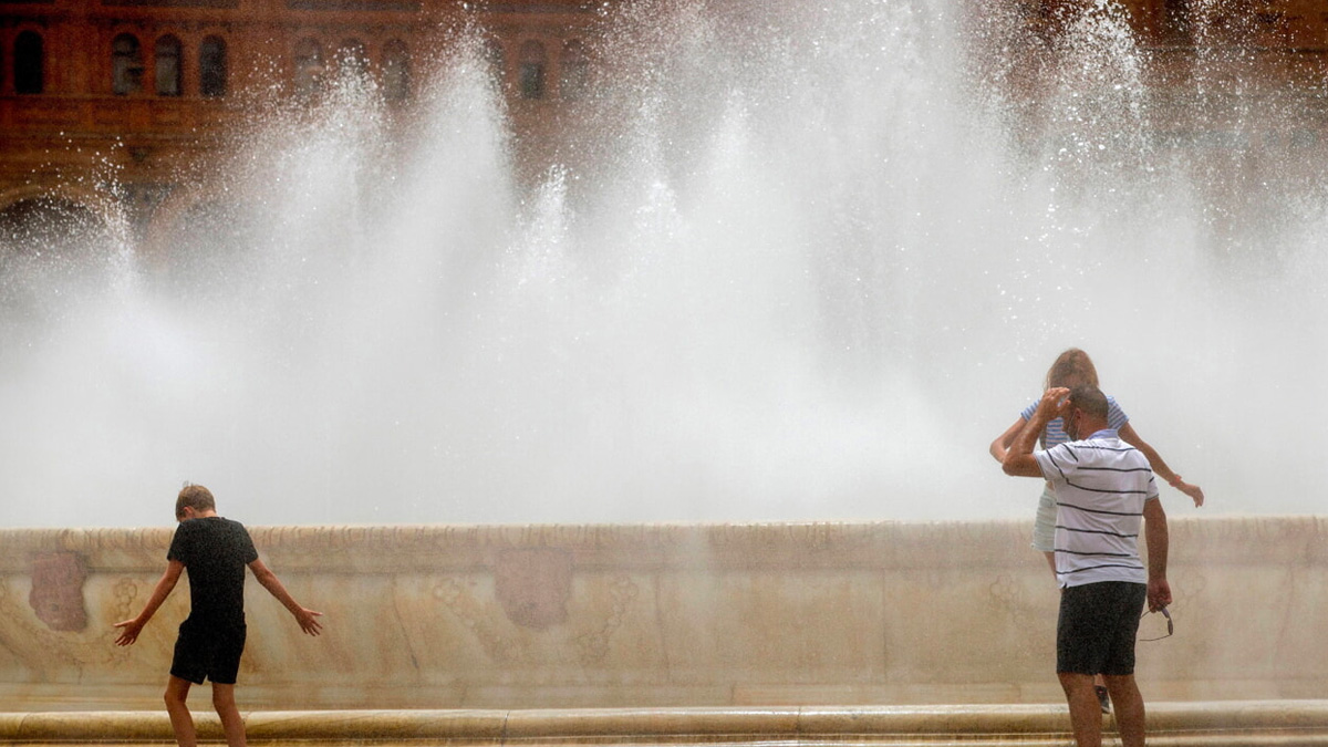 Caldo: domani 14 città in allerta per le alte temperature, nel weekend la situazione peggiora