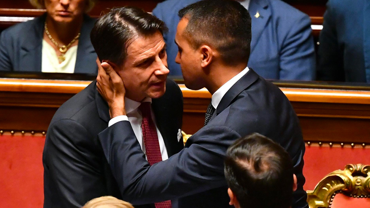 M5s, Conte mette alla porta Di Maio: "Non lo cacciamo via, lo sta facendo da solo"