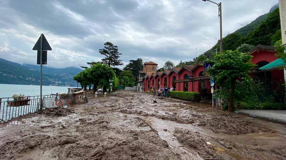 laglio-fango Maltempo, Laglio invasa da una colata di fango: il video del disastro, stesse immagini di un anno fa