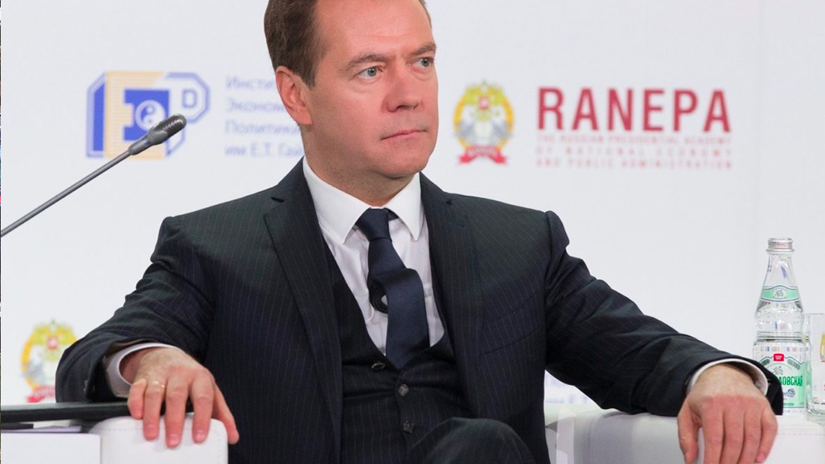 Medvedev : "Se gli Usa colpiscono obiettivi russi scoppa la guerra mondiale"
