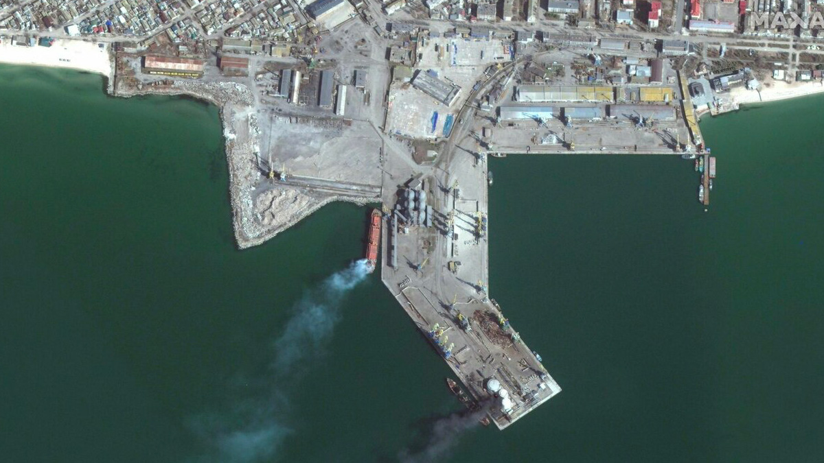 Ucraina, il porto di Berdyansk è di nuovo operativo: in settimana partono i primi carichi di grano