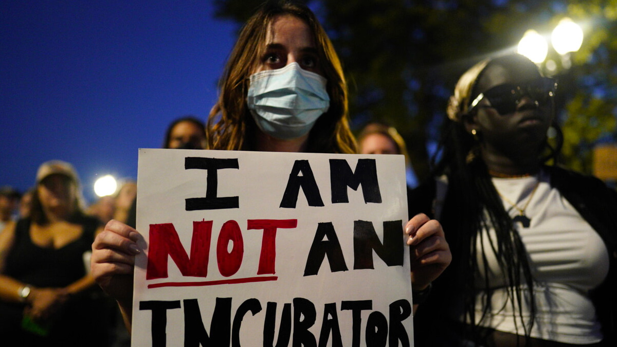 proteste-aborto-usa Aborto, proteste negli Usa: lacrimogeni della polizia contro i manifestanti