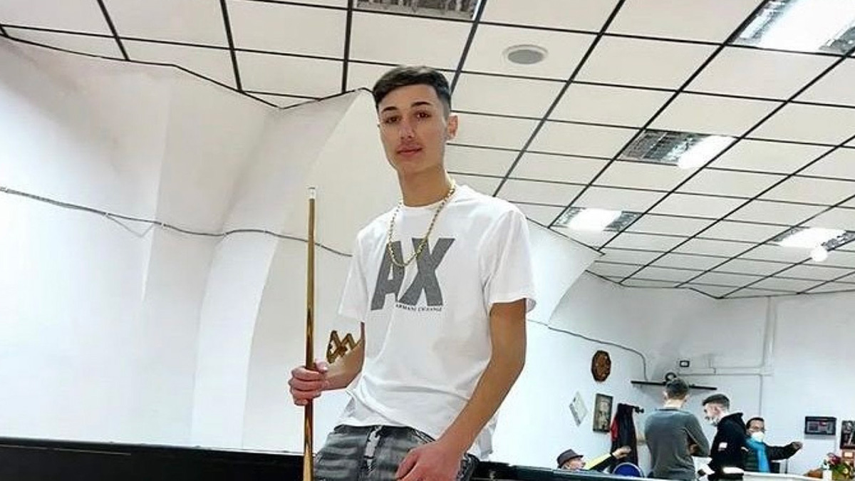 Muore accoltellato a 17 anni, la polizia sospetta di un 15enne: è avvenuto in provincia di Foggia