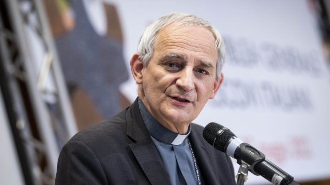 Il cardinale Zuppi alla politica: "Deve pensare alla sofferenza delle persone"