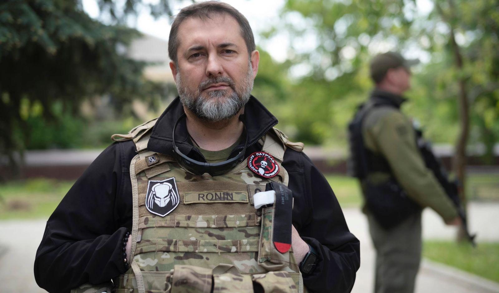 Il governatore di Luhansk: "I russi mi cercano per catturarmi e hanno scatenato i ceceni" Il governatore di Luhansk: "I russi mi cercano per catturarmi e hanno scatenato i ceceni"