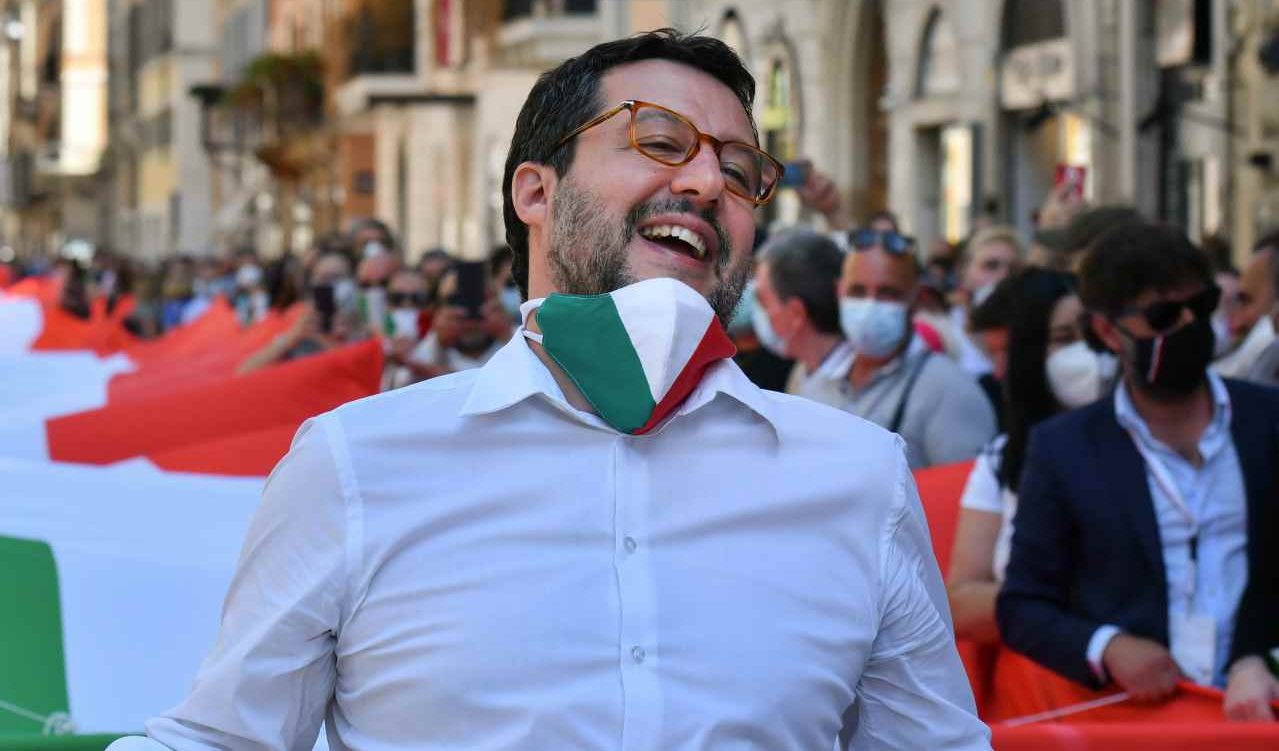 Salvini il trasformista: "Tornassi indietro non voterei il lockdown"