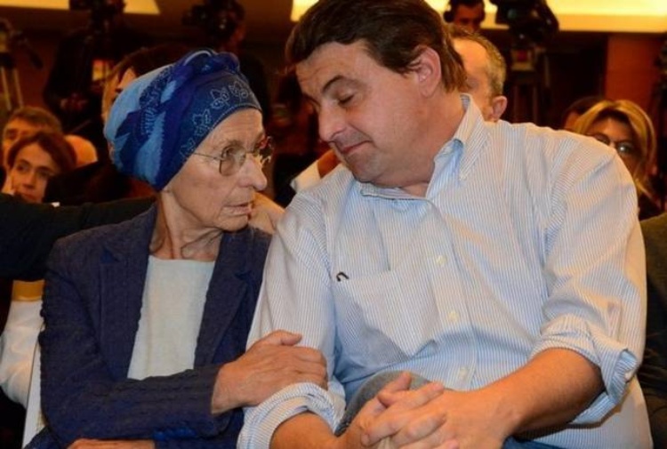 Emma Bonino stoppa i capricci di Calenda: "Non un voto in più per la destra putiniana, facciamo tutti una doccia" Emma Bonino stoppa i capricci di Calenda: "Non un voto in più per la destra putiniana, facciamo tutti una doccia"