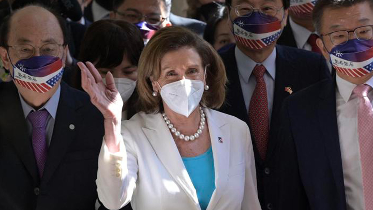 taiwan-pelosi Taiwan, Pelosi getta benzina sul fuoco: "Xi? Ha reagito come un bullo spaventato"