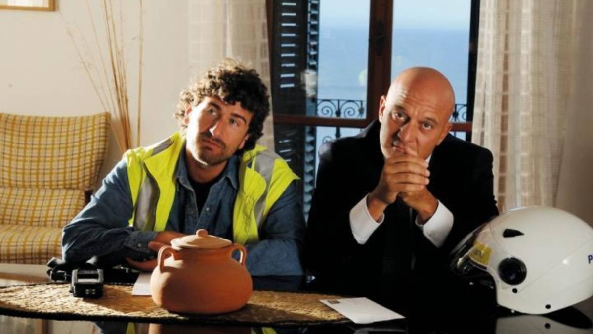 “Benvenuti al Sud”, alle 21.35 su Canale 5 il film del 2010 con Claudio Bisio: ecco la trama
