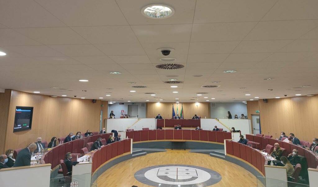 Liguria: Fratelli d'Italia non vota la mozione sul diritto delle donne di scegliere l'aborto