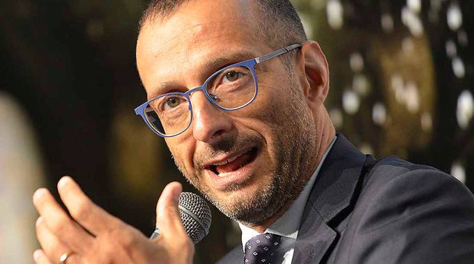 image Il Pd torna a guardarsi l'ombelico e a parlare di Congresso. Ricci: "Io candidato? Ci sto pensando"