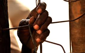 Libia, un video scioccante, il dovere dell'indignazione e il "lodo Minniti"