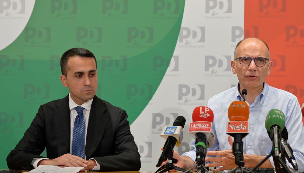 Di Maio: "Vincere per salvare l'Italia dal trio sfascia conti Meloni-Salvini-Berlusconi"