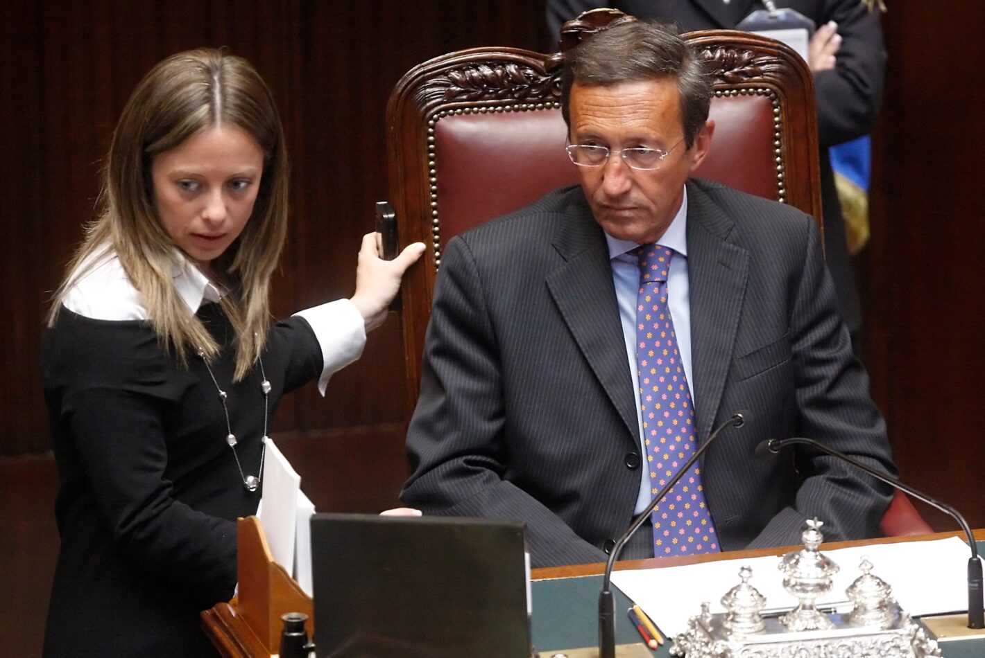 Fini: "Le donne stanno con Giorgia Meloni". Ma forse dovrebbe parlare con le lavoratrici...