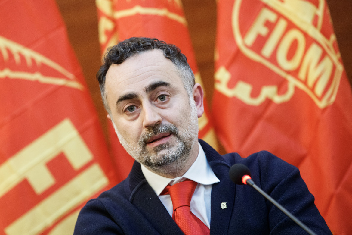 michele-de-palma De Palma (Fiom): "Nazionalizzare l'ex Ilva, lo Stato deve rilevare l'azienda"