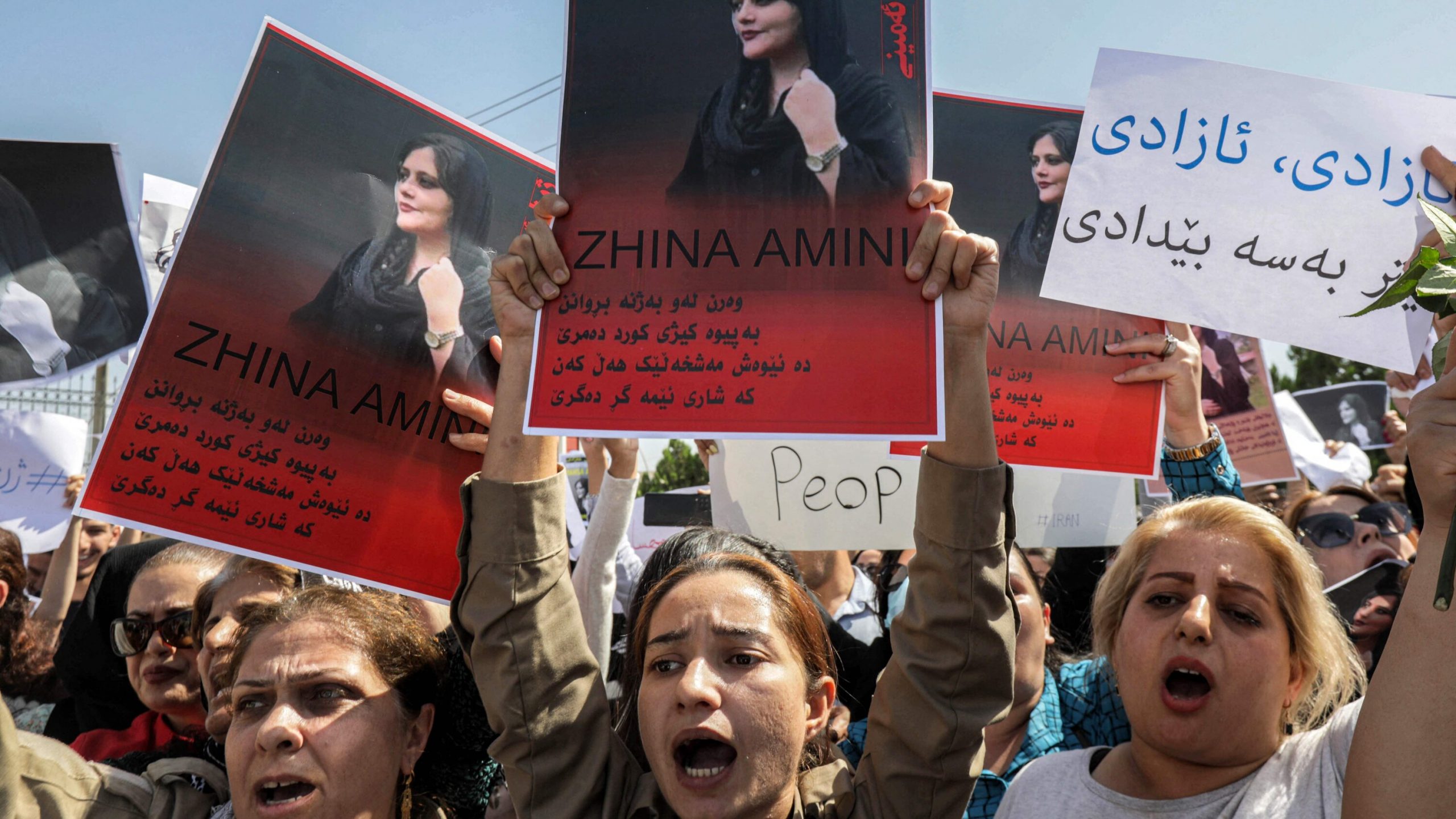 Il regime processa 1000 manifestanti nella sola città di Teheran