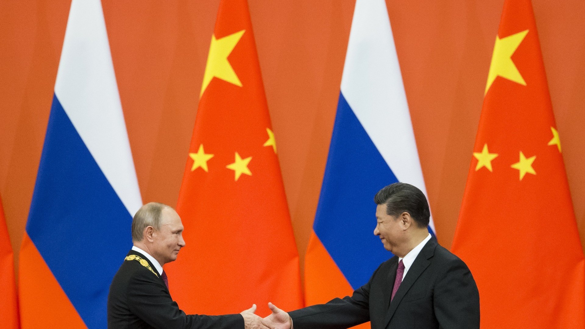 L'ignavo Xi Jinping parla per quasi due ore e non cita mai la guerra russa di Putin