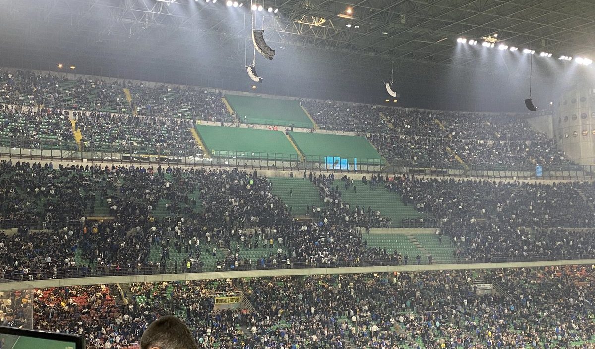 Omicidio a Milano, ucciso un capo ultras dell'Inter prima della partita della Samp Omicidio a Milano, ucciso un capo ultras dell'Inter prima della partita della Samp