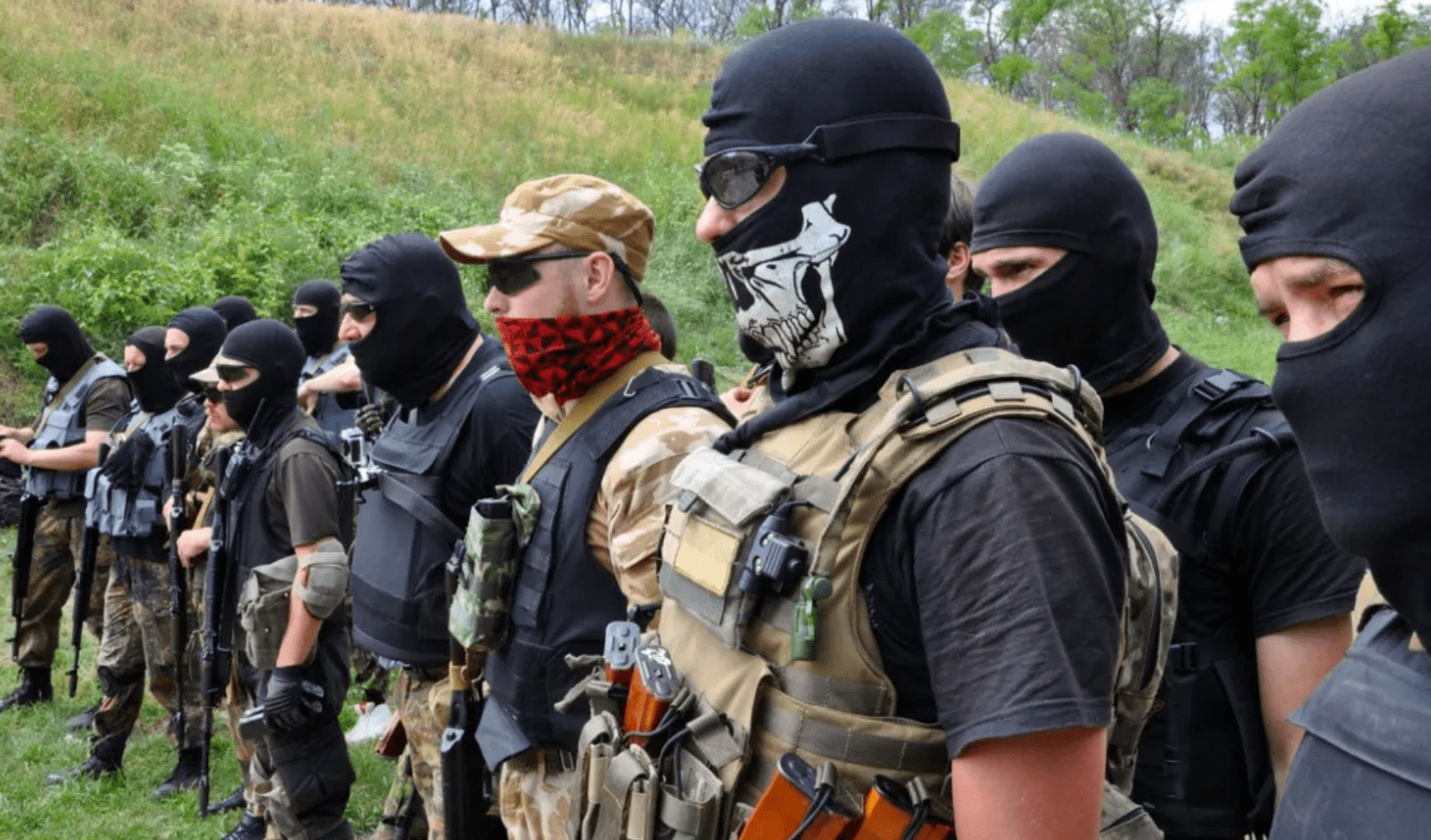 Il gruppo Wagner deporta in Russia gli ucraini dei sobborghi di Bakhmut da loro controllati