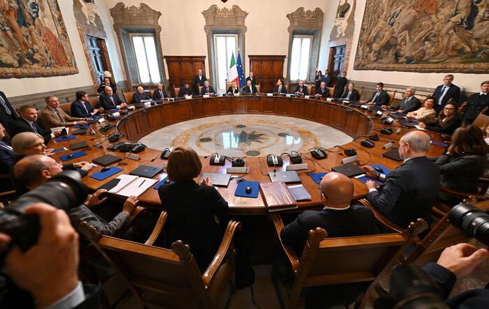 First meeting of the new Italian Cabinet La premier Meloni si insedia. Al via il primo consiglio dei ministri