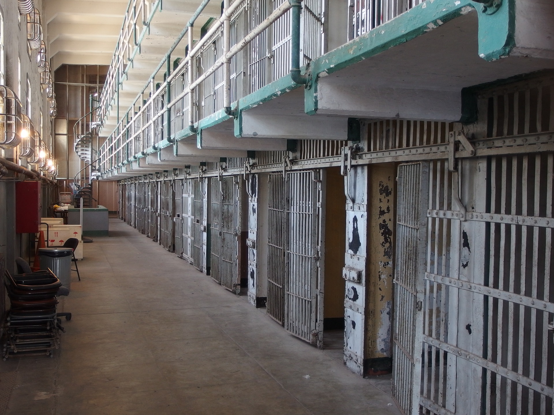 Lavori socialmente utili faticosi: un detenuto sceglie di tornare in cella