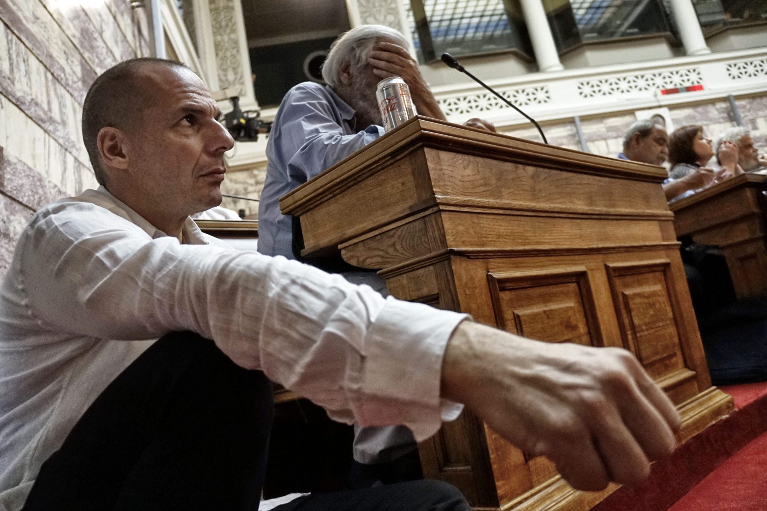 Chi è Yanis Varoufakis, l'economista greco icona della sinistra radicale Chi è Yanis Varoufakis, l'economista greco icona della sinistra radicale