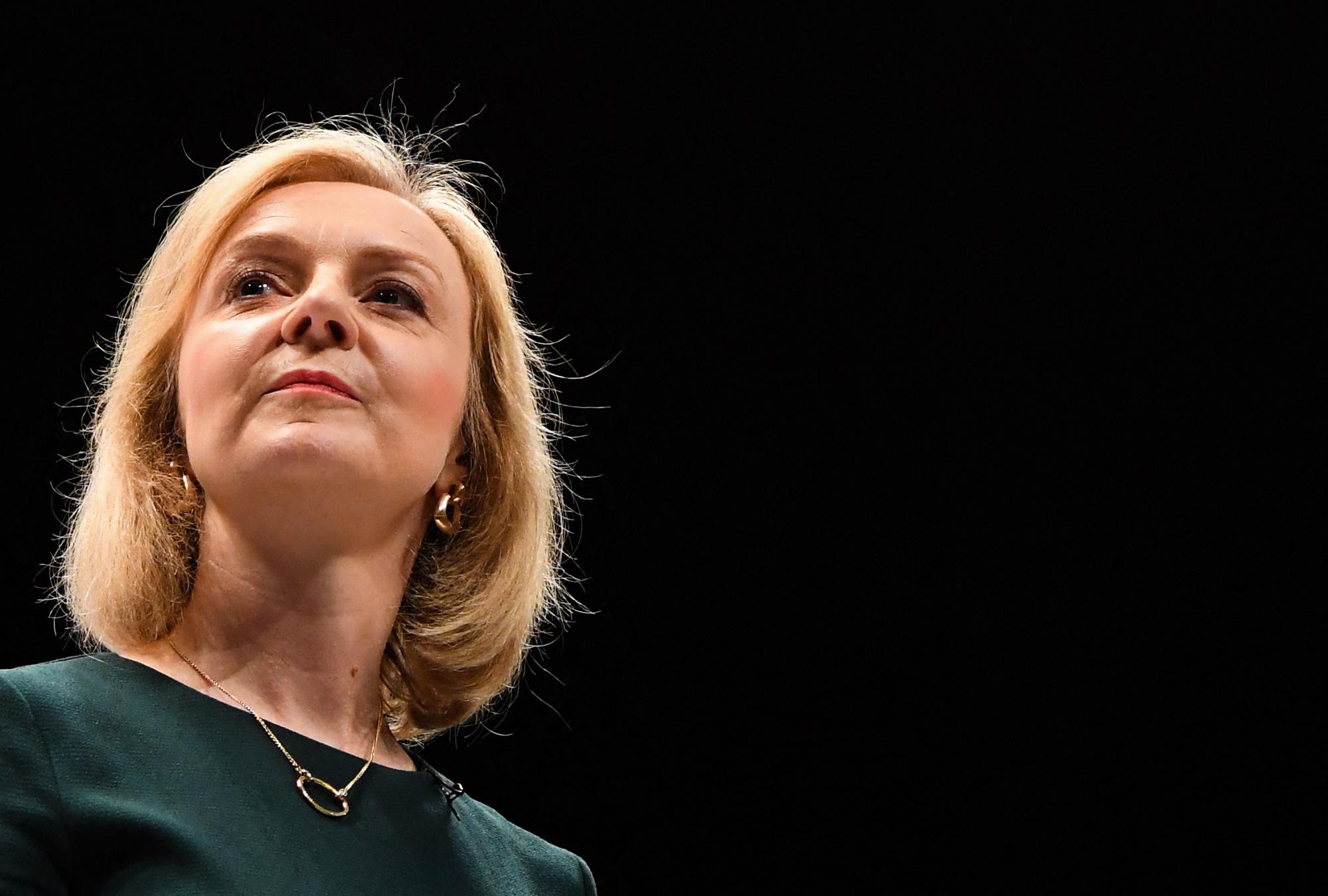 truss_liz_afp Liz Truss regge solo 6 settimane, si è dimessa anche lei: "Ho già avvisato sua maestà Re Carlo III"