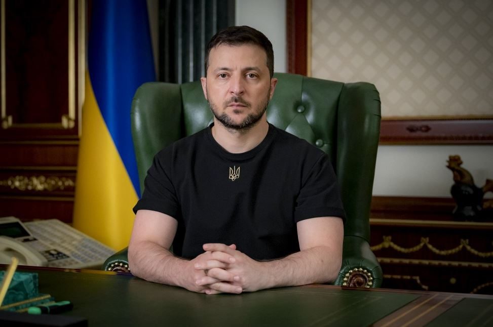 Zelensky: "La Russia sta perdendo e ha paura (e fanno bene)"