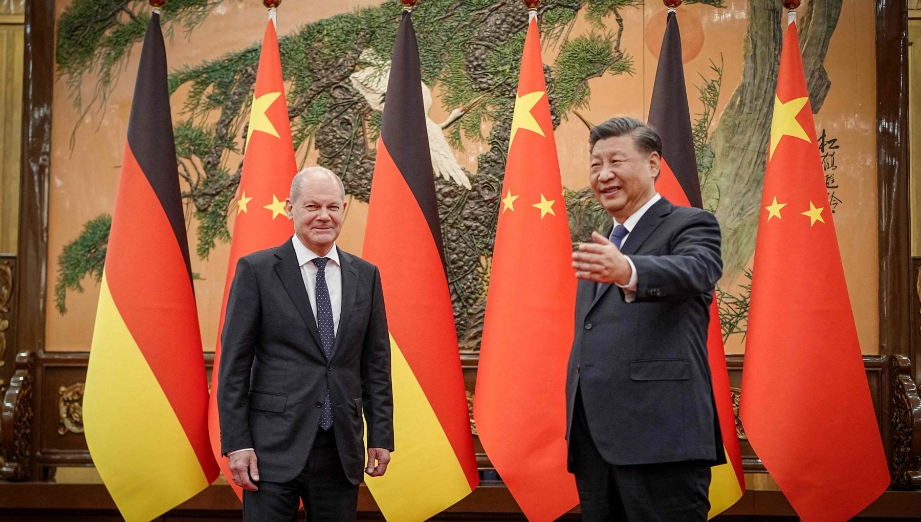 Scholz: "La Cina usi tutta la sua influenza sulla Russia per far terminare la guerra in Ucraina"