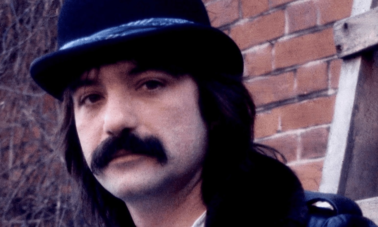 Michael Pergolani, l’inviato da Londra di L’Altra Domenica a 'nudo' in un romanzo biografico