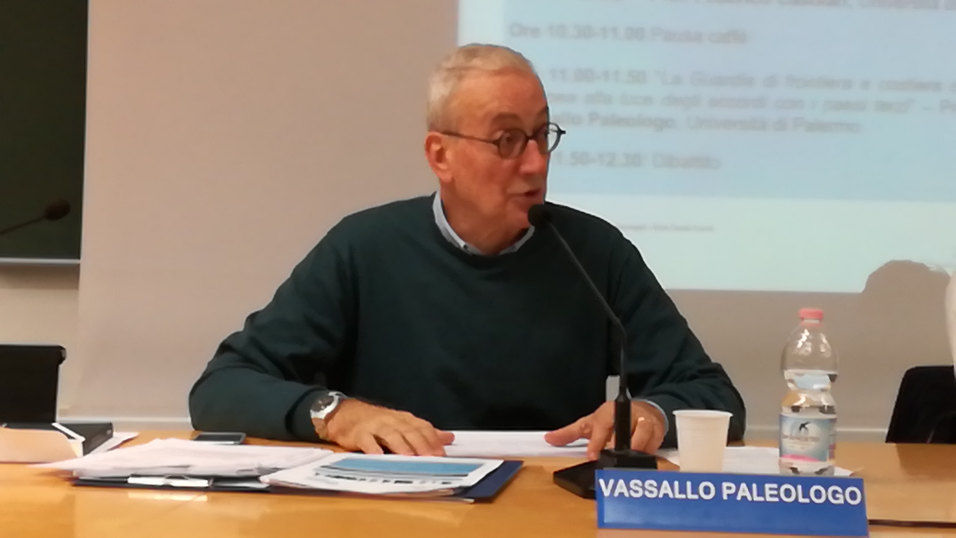 Il giurista contro il governo Meloni: "Il decreto contro le Ong cita norme abrogate e va impugnato" Il giurista contro il governo Meloni: "Il decreto contro le Ong cita norme abrogate e va impugnato"