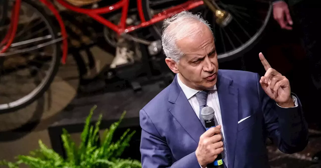 matteo-piantedosi Migranti, Piantedosi contro le Ong: "Non sono inoffensive, noi agiamo con umanità"