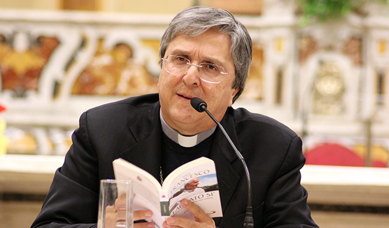 La Cei contro il governo Meloni: "L'accoglienza selettiva fa paura, in gioco c'è la democrazia" La Cei contro il governo Meloni: "L'accoglienza selettiva fa paura, in gioco c'è la democrazia"