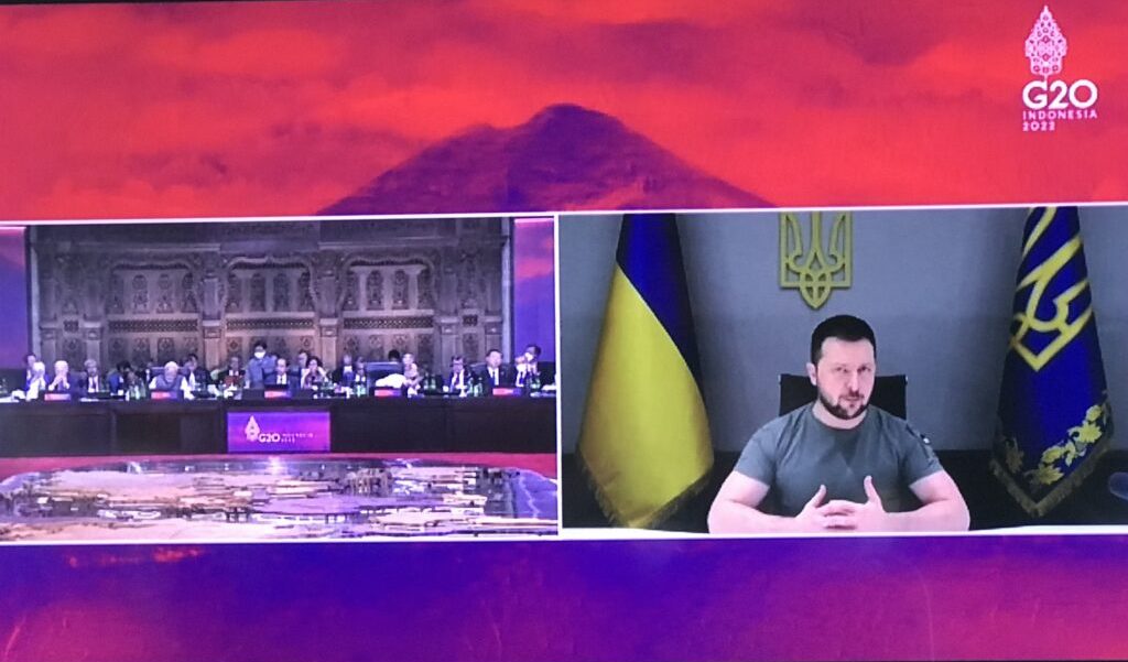 Zelensky al G20 elenca le sue condizioni per la pace in 10 punti (e lo chiama "G19")