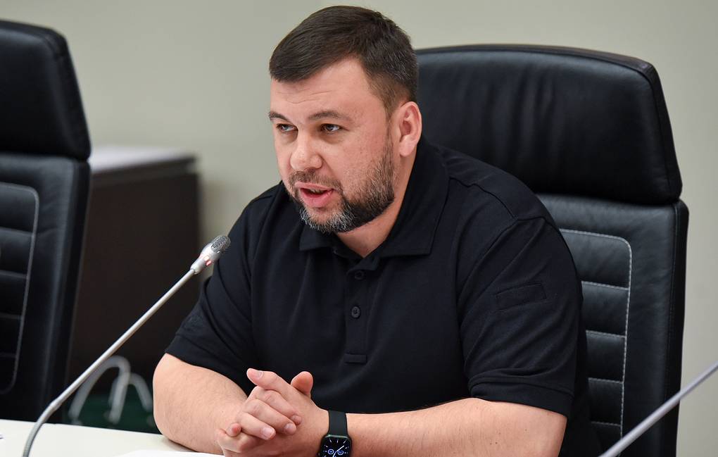 Slutsky, head of Russian Liberal Democratic Party’s faction in Russian State Duma, meets with DPR Head Pushilin in Donetsk I filorussi separatisti ammettono di aver 'liberato' solo il 50% del Donetsk: situazione difficile