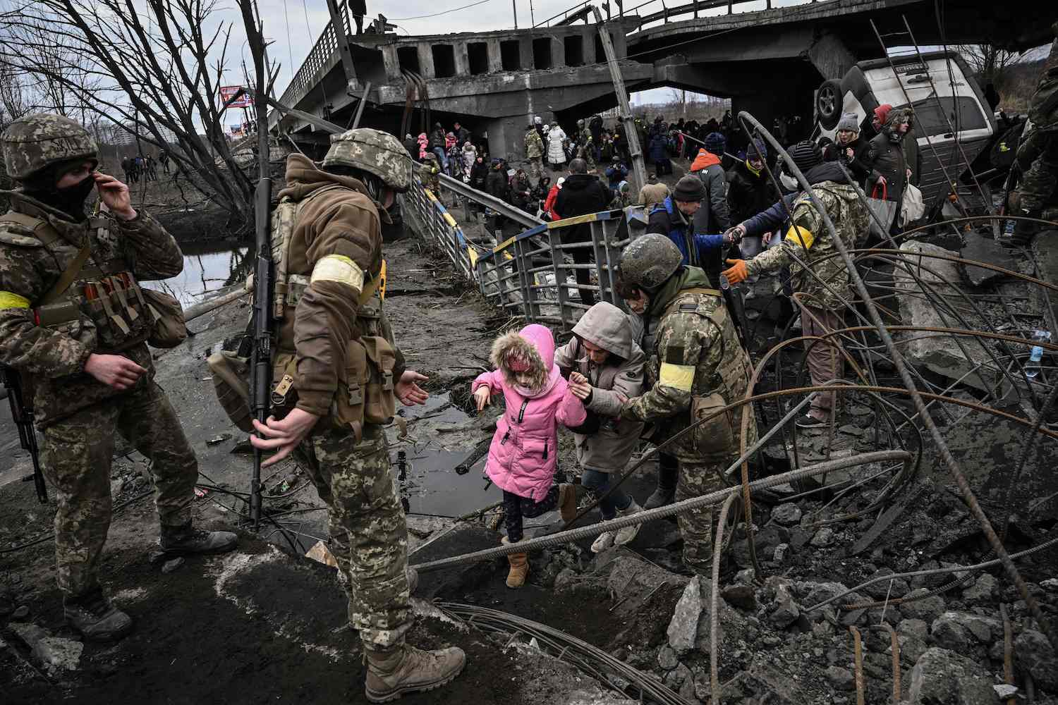 Ucraina, l'Onu: "Morti quasi 7mila civili, ma il numero reale è molto più alto" Ucraina, l'Onu: "Morti quasi 7mila civili, ma il numero reale è molto più alto"