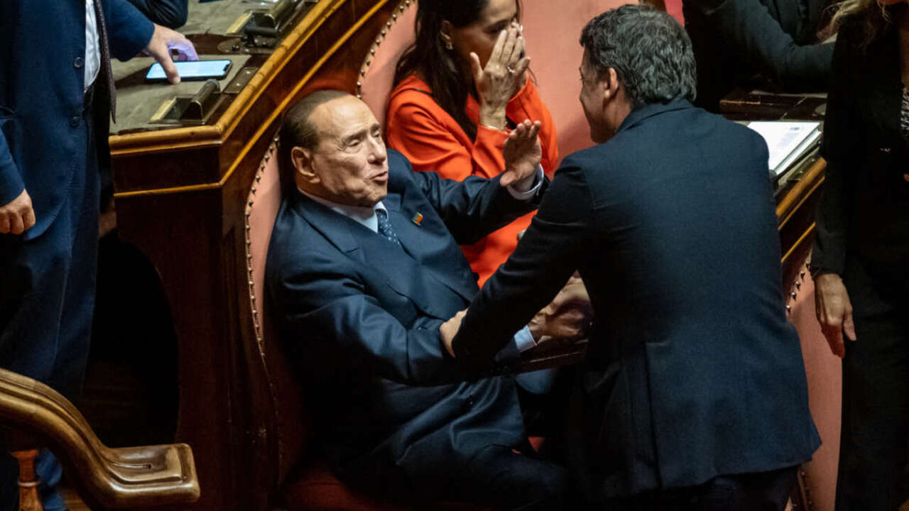 Senato, prima seduta della XIX legislatura – elezione Presidente Berlusconi benedice Renzi: "Ha scelto la parte politica sbagliata..."
