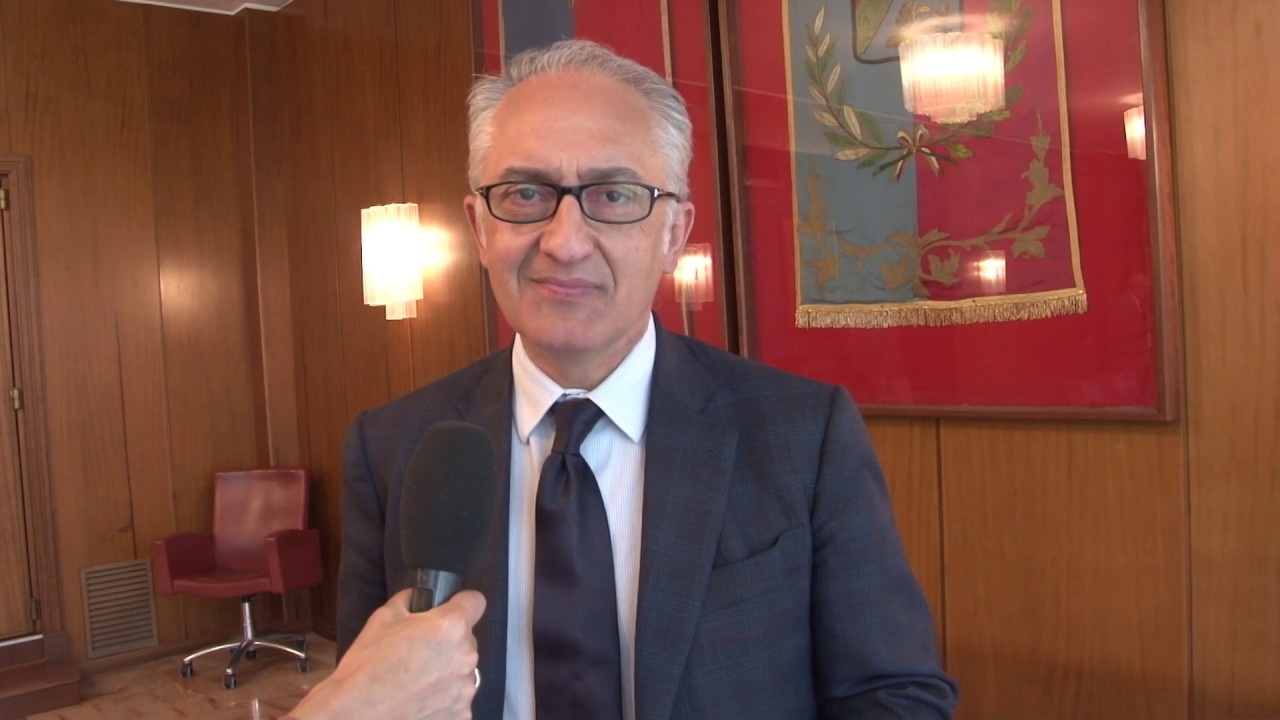 Capodanno, il sindaco di Caserta: "Niente botti per tutelare le persone e per rispetto all'Ucraina" Capodanno, il sindaco di Caserta: "Niente botti per tutelare le persone e per rispetto all'Ucraina"