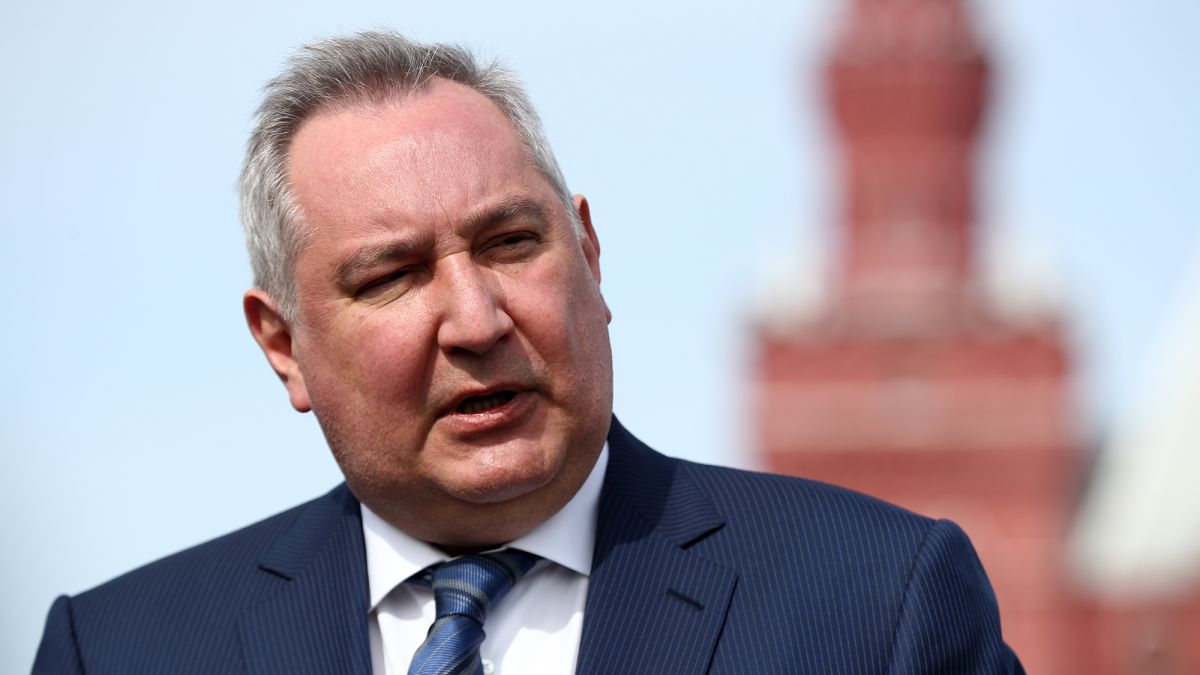 Feriti in un raid di Kiev l'ex vicepremier russo Rogozin e il capo dell'autoproclamata Repubblica del Donetsk