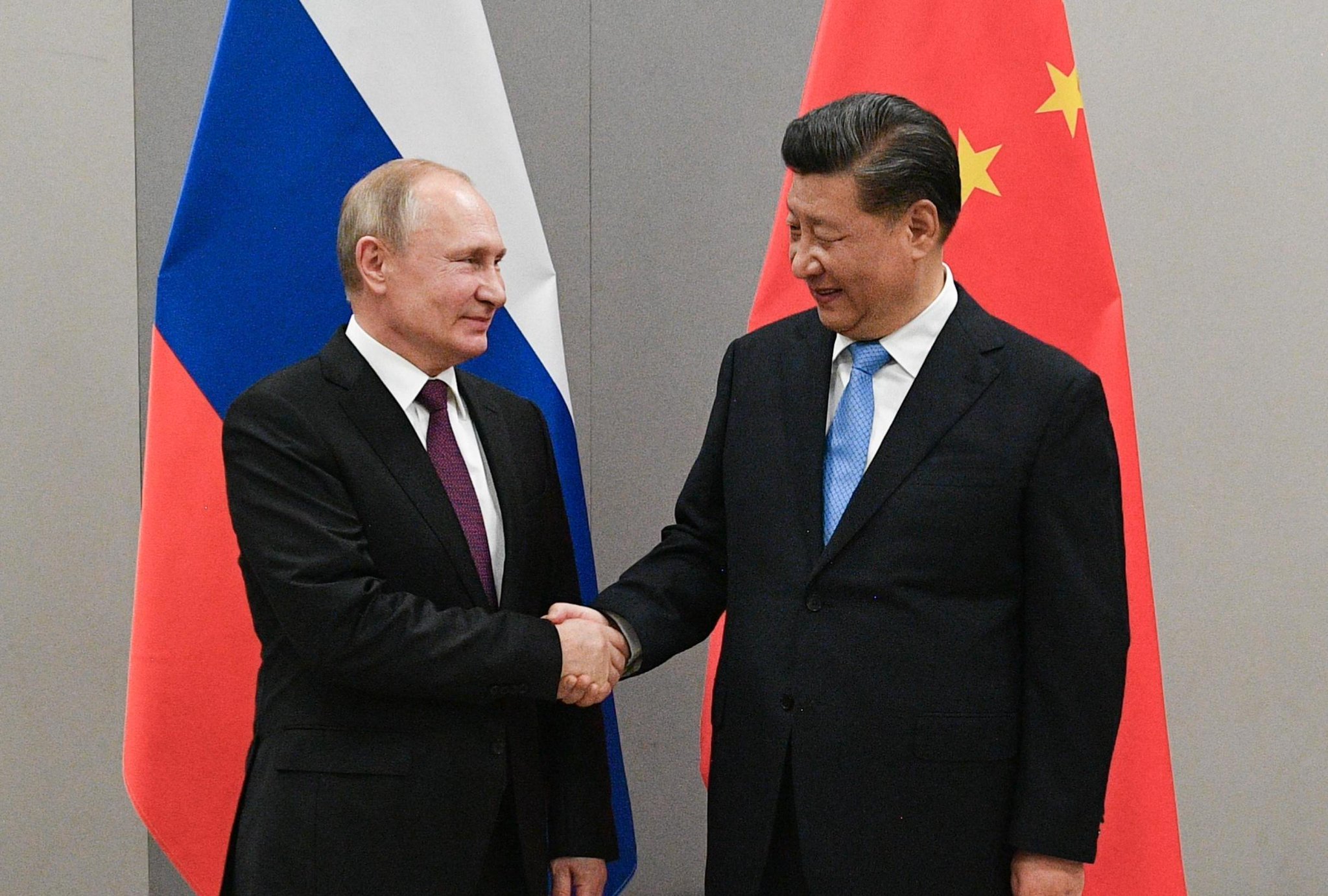 Brics, Xi Jinping e Putin lanciano la sfida all'Occidente