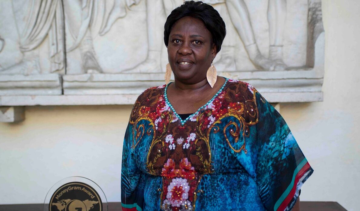 Soumahoro, la prefettura revoca l'affidamento dei centri di accoglienza alle coop della suocera