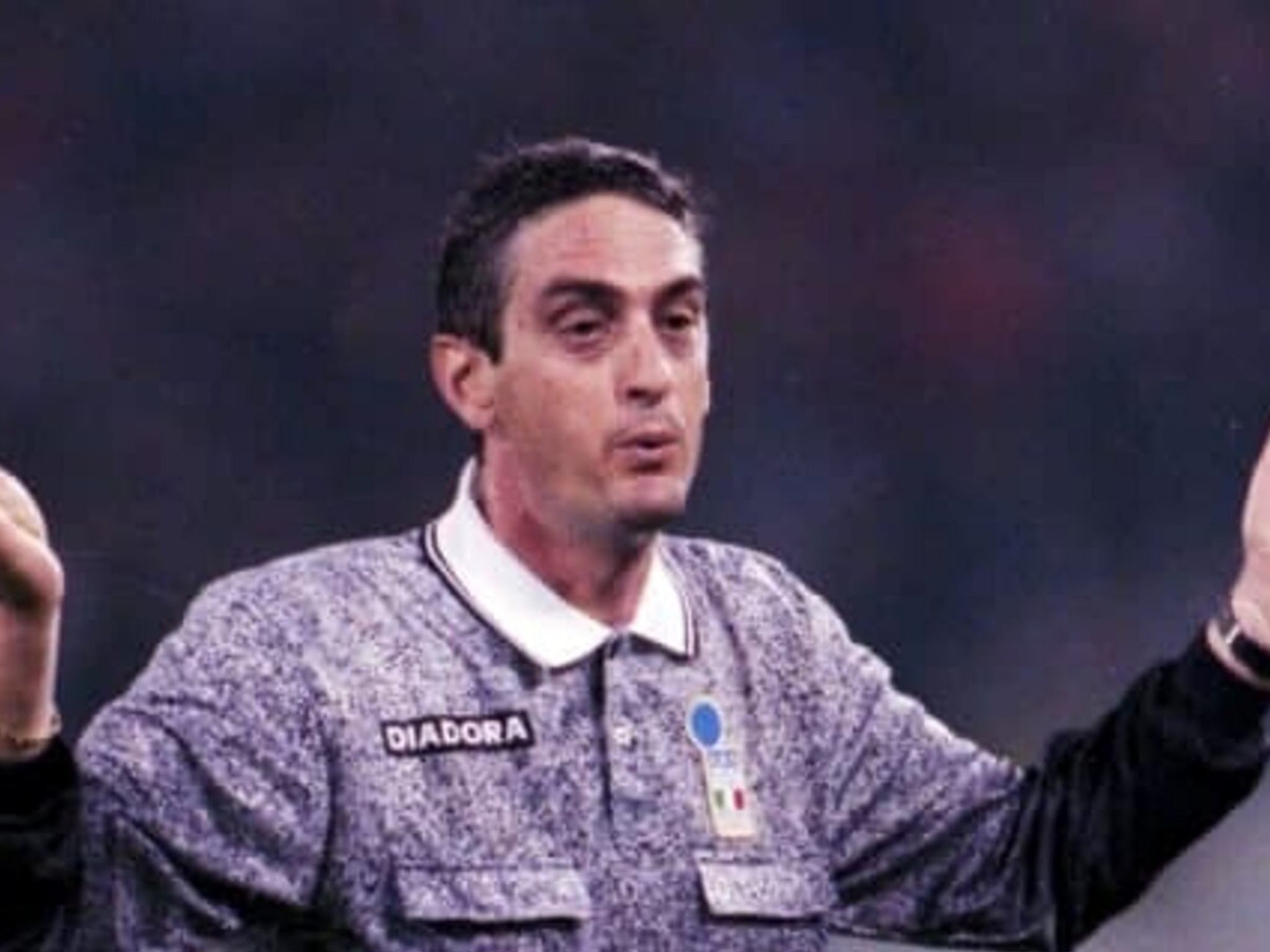 Addio a Robert Anthony Boggi, l'ex arbitro internazionale di calcio Addio a Robert Anthony Boggi, l'ex arbitro internazionale di calcio