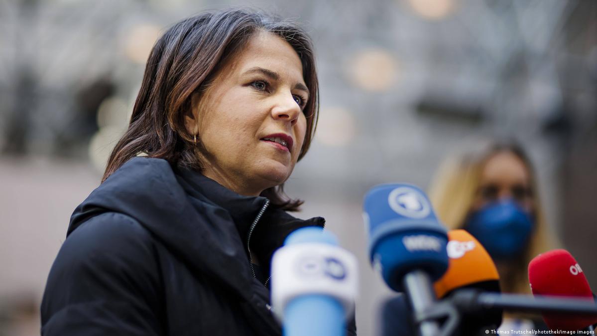 Baerbock: "La Germania c'è ma sui tanks la comunità internazionale deve agire insieme"