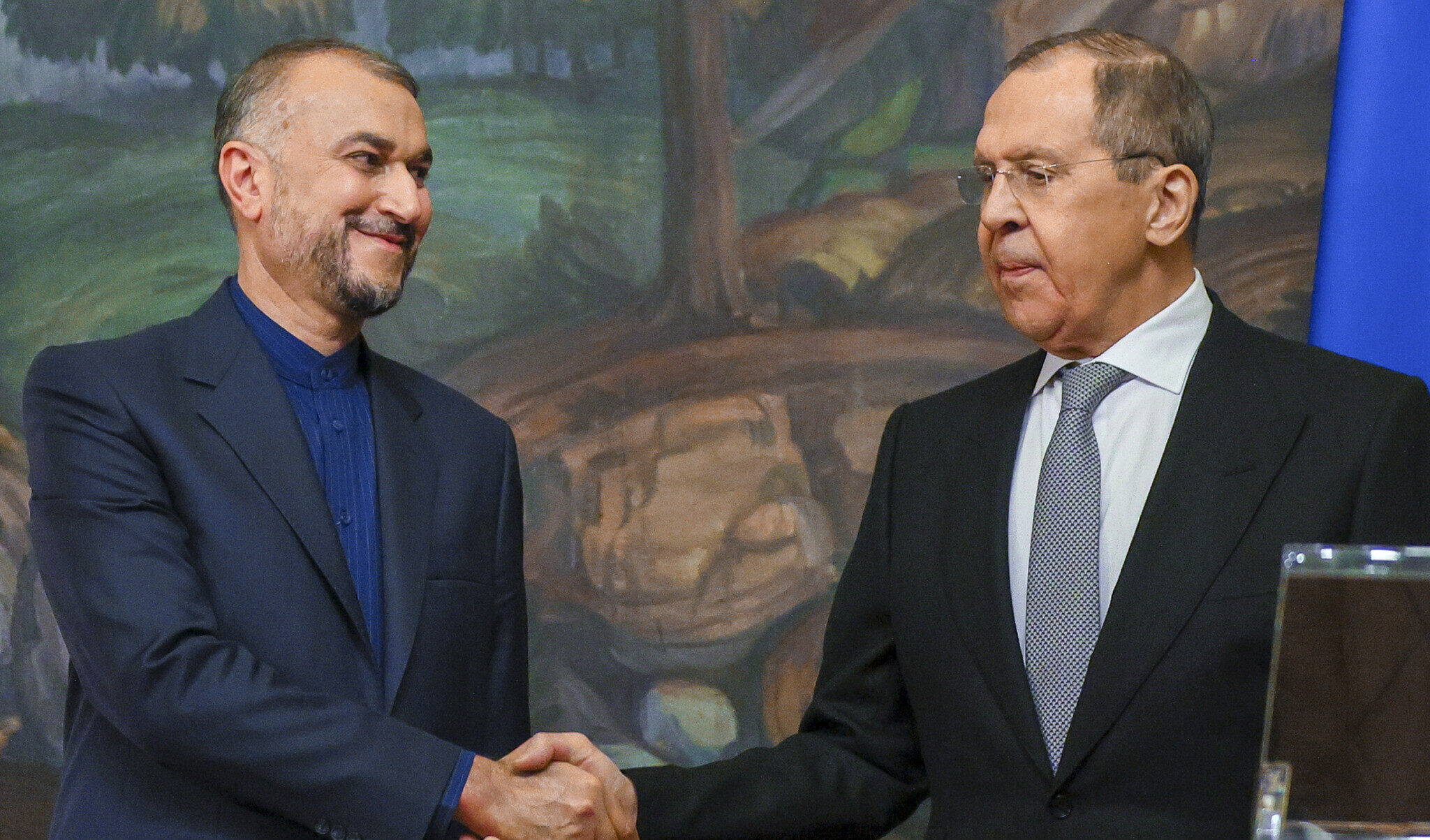 L'Iran gela Mosca: "Non riconosciamo la separazione di Crimea, Lugansk e Donetsk dall'Ucraina"